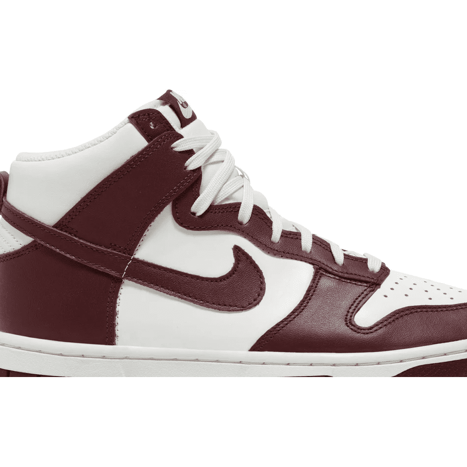 Nike Dunk High Sail Team Red (W)