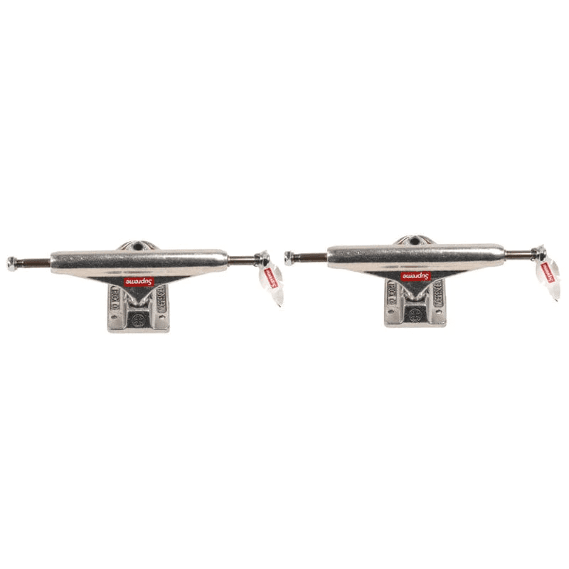 Supreme Trucks 2 SET